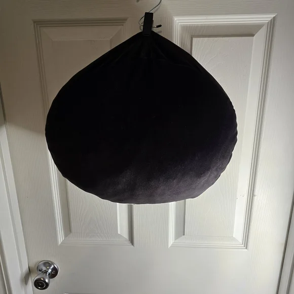 Steelers Logo Cushion with Multicolor Design - Picture 2 of 2